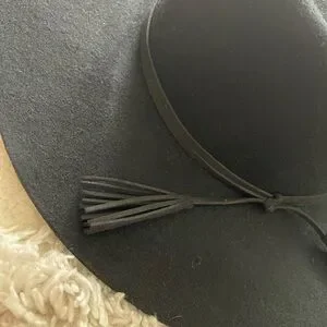 Anthropologie | Accessories | Anthropologie Black Flat Brim  display picture 3